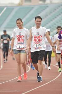 BIB: 1845, 1844
                            <button type="button" onclick="openModal(5950123)" class="btn btn-primary btn-sm float-right btn-popup" data-toggle="modal" data-target=".modal-high-quality">
                        <i class="fas fa-shopping-cart"></i> Add to Cart
                    </button>
                                            <button type="button" onclick="isThisMe(5950123, true)" class="btn btn-success btn-sm float-right btn-popup btn-isme hidden" data-toggle="tooltip" data-placement="bottom" title="นี่คือรูปของคุณใช่ไหม คลิกที่นี่เพื่อเอาเข้าอัลบั้ม">
                        <i class="fas fa-plus"></i> Add to album
                    </button>
                    <button type="button" onclick="isThisMe(5950123, false)" class="btn btn-warning btn-sm float-right btn-popup btn-isnotme hidden">
                        <i class="fas fa-ban"></i> Remove from album
                    </button>