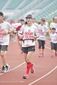 BIB: 1725
                            <button type="button" onclick="openModal(5941011)" class="btn btn-primary btn-sm float-right btn-popup" data-toggle="modal" data-target=".modal-high-quality">
                        <i class="fas fa-shopping-cart"></i> Add to Cart
                    </button>
                                            <button type="button" onclick="isThisMe(5941011, true)" class="btn btn-success btn-sm float-right btn-popup btn-isme hidden" data-toggle="tooltip" data-placement="bottom" title="นี่คือรูปของคุณใช่ไหม คลิกที่นี่เพื่อเอาเข้าอัลบั้ม">
                        <i class="fas fa-plus"></i> Add to album
                    </button>
                    <button type="button" onclick="isThisMe(5941011, false)" class="btn btn-warning btn-sm float-right btn-popup btn-isnotme hidden">
                        <i class="fas fa-ban"></i> Remove from album
                    </button>