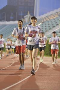 BIB: 6427, 6814, 819
                            <button type="button" onclick="openModal(5917437)" class="btn btn-primary btn-sm float-right btn-popup" data-toggle="modal" data-target=".modal-high-quality">
                        <i class="fas fa-shopping-cart"></i> Add to Cart
                    </button>
                                            <button type="button" onclick="isThisMe(5917437, true)" class="btn btn-success btn-sm float-right btn-popup btn-isme hidden" data-toggle="tooltip" data-placement="bottom" title="นี่คือรูปของคุณใช่ไหม คลิกที่นี่เพื่อเอาเข้าอัลบั้ม">
                        <i class="fas fa-plus"></i> Add to album
                    </button>
                    <button type="button" onclick="isThisMe(5917437, false)" class="btn btn-warning btn-sm float-right btn-popup btn-isnotme hidden">
                        <i class="fas fa-ban"></i> Remove from album
                    </button>