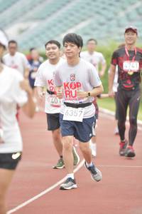 BIB: 4741, 201, 6357
                            <button type="button" onclick="openModal(5946132)" class="btn btn-primary btn-sm float-right btn-popup" data-toggle="modal" data-target=".modal-high-quality">
                        <i class="fas fa-shopping-cart"></i> Add to Cart
                    </button>
                                            <button type="button" onclick="isThisMe(5946132, true)" class="btn btn-success btn-sm float-right btn-popup btn-isme hidden" data-toggle="tooltip" data-placement="bottom" title="นี่คือรูปของคุณใช่ไหม คลิกที่นี่เพื่อเอาเข้าอัลบั้ม">
                        <i class="fas fa-plus"></i> Add to album
                    </button>
                    <button type="button" onclick="isThisMe(5946132, false)" class="btn btn-warning btn-sm float-right btn-popup btn-isnotme hidden">
                        <i class="fas fa-ban"></i> Remove from album
                    </button>