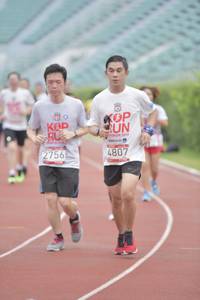 BIB: 4807, 2756
                            <button type="button" onclick="openModal(5935663)" class="btn btn-primary btn-sm float-right btn-popup" data-toggle="modal" data-target=".modal-high-quality">
                        <i class="fas fa-shopping-cart"></i> Add to Cart
                    </button>
                                            <button type="button" onclick="isThisMe(5935663, true)" class="btn btn-success btn-sm float-right btn-popup btn-isme hidden" data-toggle="tooltip" data-placement="bottom" title="นี่คือรูปของคุณใช่ไหม คลิกที่นี่เพื่อเอาเข้าอัลบั้ม">
                        <i class="fas fa-plus"></i> Add to album
                    </button>
                    <button type="button" onclick="isThisMe(5935663, false)" class="btn btn-warning btn-sm float-right btn-popup btn-isnotme hidden">
                        <i class="fas fa-ban"></i> Remove from album
                    </button>