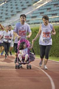 BIB: 6752
                            <button type="button" onclick="openModal(5919947)" class="btn btn-primary btn-sm float-right btn-popup" data-toggle="modal" data-target=".modal-high-quality">
                        <i class="fas fa-shopping-cart"></i> Add to Cart
                    </button>
                                            <button type="button" onclick="isThisMe(5919947, true)" class="btn btn-success btn-sm float-right btn-popup btn-isme hidden" data-toggle="tooltip" data-placement="bottom" title="นี่คือรูปของคุณใช่ไหม คลิกที่นี่เพื่อเอาเข้าอัลบั้ม">
                        <i class="fas fa-plus"></i> Add to album
                    </button>
                    <button type="button" onclick="isThisMe(5919947, false)" class="btn btn-warning btn-sm float-right btn-popup btn-isnotme hidden">
                        <i class="fas fa-ban"></i> Remove from album
                    </button>