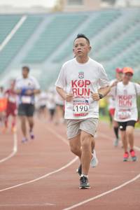 BIB: 4190
                            <button type="button" onclick="openModal(5950368)" class="btn btn-primary btn-sm float-right btn-popup" data-toggle="modal" data-target=".modal-high-quality">
                        <i class="fas fa-shopping-cart"></i> Add to Cart
                    </button>
                                            <button type="button" onclick="isThisMe(5950368, true)" class="btn btn-success btn-sm float-right btn-popup btn-isme hidden" data-toggle="tooltip" data-placement="bottom" title="นี่คือรูปของคุณใช่ไหม คลิกที่นี่เพื่อเอาเข้าอัลบั้ม">
                        <i class="fas fa-plus"></i> Add to album
                    </button>
                    <button type="button" onclick="isThisMe(5950368, false)" class="btn btn-warning btn-sm float-right btn-popup btn-isnotme hidden">
                        <i class="fas fa-ban"></i> Remove from album
                    </button>