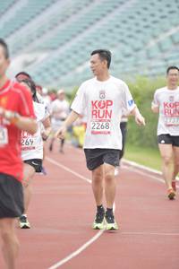 BIB: 2268, 2737, 269
                            <button type="button" onclick="openModal(5941300)" class="btn btn-primary btn-sm float-right btn-popup" data-toggle="modal" data-target=".modal-high-quality">
                        <i class="fas fa-shopping-cart"></i> Add to Cart
                    </button>
                                            <button type="button" onclick="isThisMe(5941300, true)" class="btn btn-success btn-sm float-right btn-popup btn-isme hidden" data-toggle="tooltip" data-placement="bottom" title="นี่คือรูปของคุณใช่ไหม คลิกที่นี่เพื่อเอาเข้าอัลบั้ม">
                        <i class="fas fa-plus"></i> Add to album
                    </button>
                    <button type="button" onclick="isThisMe(5941300, false)" class="btn btn-warning btn-sm float-right btn-popup btn-isnotme hidden">
                        <i class="fas fa-ban"></i> Remove from album
                    </button>