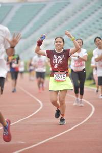 BIB: 2575
                            <button type="button" onclick="openModal(5951467)" class="btn btn-primary btn-sm float-right btn-popup" data-toggle="modal" data-target=".modal-high-quality">
                        <i class="fas fa-shopping-cart"></i> Add to Cart
                    </button>
                                            <button type="button" onclick="isThisMe(5951467, true)" class="btn btn-success btn-sm float-right btn-popup btn-isme hidden" data-toggle="tooltip" data-placement="bottom" title="นี่คือรูปของคุณใช่ไหม คลิกที่นี่เพื่อเอาเข้าอัลบั้ม">
                        <i class="fas fa-plus"></i> Add to album
                    </button>
                    <button type="button" onclick="isThisMe(5951467, false)" class="btn btn-warning btn-sm float-right btn-popup btn-isnotme hidden">
                        <i class="fas fa-ban"></i> Remove from album
                    </button>