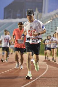 BIB: 6326, 1376
                            <button type="button" onclick="openModal(5917457)" class="btn btn-primary btn-sm float-right btn-popup" data-toggle="modal" data-target=".modal-high-quality">
                        <i class="fas fa-shopping-cart"></i> Add to Cart
                    </button>
                                            <button type="button" onclick="isThisMe(5917457, true)" class="btn btn-success btn-sm float-right btn-popup btn-isme hidden" data-toggle="tooltip" data-placement="bottom" title="นี่คือรูปของคุณใช่ไหม คลิกที่นี่เพื่อเอาเข้าอัลบั้ม">
                        <i class="fas fa-plus"></i> Add to album
                    </button>
                    <button type="button" onclick="isThisMe(5917457, false)" class="btn btn-warning btn-sm float-right btn-popup btn-isnotme hidden">
                        <i class="fas fa-ban"></i> Remove from album
                    </button>