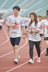 BIB: 201, 6585
                            <button type="button" onclick="openModal(5935104)" class="btn btn-primary btn-sm float-right btn-popup" data-toggle="modal" data-target=".modal-high-quality">
                        <i class="fas fa-shopping-cart"></i> Add to Cart
                    </button>
                                            <button type="button" onclick="isThisMe(5935104, true)" class="btn btn-success btn-sm float-right btn-popup btn-isme hidden" data-toggle="tooltip" data-placement="bottom" title="นี่คือรูปของคุณใช่ไหม คลิกที่นี่เพื่อเอาเข้าอัลบั้ม">
                        <i class="fas fa-plus"></i> Add to album
                    </button>
                    <button type="button" onclick="isThisMe(5935104, false)" class="btn btn-warning btn-sm float-right btn-popup btn-isnotme hidden">
                        <i class="fas fa-ban"></i> Remove from album
                    </button>