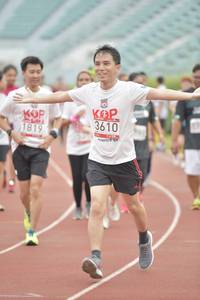 BIB: 3610, 1819
                            <button type="button" onclick="openModal(5947971)" class="btn btn-primary btn-sm float-right btn-popup" data-toggle="modal" data-target=".modal-high-quality">
                        <i class="fas fa-shopping-cart"></i> Add to Cart
                    </button>
                                            <button type="button" onclick="isThisMe(5947971, true)" class="btn btn-success btn-sm float-right btn-popup btn-isme hidden" data-toggle="tooltip" data-placement="bottom" title="นี่คือรูปของคุณใช่ไหม คลิกที่นี่เพื่อเอาเข้าอัลบั้ม">
                        <i class="fas fa-plus"></i> Add to album
                    </button>
                    <button type="button" onclick="isThisMe(5947971, false)" class="btn btn-warning btn-sm float-right btn-popup btn-isnotme hidden">
                        <i class="fas fa-ban"></i> Remove from album
                    </button>