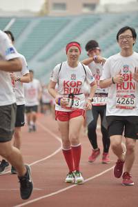 BIB: 201, 4265
                            <button type="button" onclick="openModal(5951788)" class="btn btn-primary btn-sm float-right btn-popup" data-toggle="modal" data-target=".modal-high-quality">
                        <i class="fas fa-shopping-cart"></i> Add to Cart
                    </button>
                                            <button type="button" onclick="isThisMe(5951788, true)" class="btn btn-success btn-sm float-right btn-popup btn-isme hidden" data-toggle="tooltip" data-placement="bottom" title="นี่คือรูปของคุณใช่ไหม คลิกที่นี่เพื่อเอาเข้าอัลบั้ม">
                        <i class="fas fa-plus"></i> Add to album
                    </button>
                    <button type="button" onclick="isThisMe(5951788, false)" class="btn btn-warning btn-sm float-right btn-popup btn-isnotme hidden">
                        <i class="fas fa-ban"></i> Remove from album
                    </button>