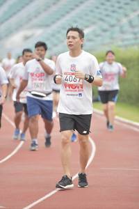 BIB: 406, 7477, 2010
                            <button type="button" onclick="openModal(5940662)" class="btn btn-primary btn-sm float-right btn-popup" data-toggle="modal" data-target=".modal-high-quality">
                        <i class="fas fa-shopping-cart"></i> Add to Cart
                    </button>
                                            <button type="button" onclick="isThisMe(5940662, true)" class="btn btn-success btn-sm float-right btn-popup btn-isme hidden" data-toggle="tooltip" data-placement="bottom" title="นี่คือรูปของคุณใช่ไหม คลิกที่นี่เพื่อเอาเข้าอัลบั้ม">
                        <i class="fas fa-plus"></i> Add to album
                    </button>
                    <button type="button" onclick="isThisMe(5940662, false)" class="btn btn-warning btn-sm float-right btn-popup btn-isnotme hidden">
                        <i class="fas fa-ban"></i> Remove from album
                    </button>