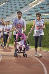 BIB: 6752
                            <button type="button" onclick="openModal(5919933)" class="btn btn-primary btn-sm float-right btn-popup" data-toggle="modal" data-target=".modal-high-quality">
                        <i class="fas fa-shopping-cart"></i> Add to Cart
                    </button>
                                            <button type="button" onclick="isThisMe(5919933, true)" class="btn btn-success btn-sm float-right btn-popup btn-isme hidden" data-toggle="tooltip" data-placement="bottom" title="นี่คือรูปของคุณใช่ไหม คลิกที่นี่เพื่อเอาเข้าอัลบั้ม">
                        <i class="fas fa-plus"></i> Add to album
                    </button>
                    <button type="button" onclick="isThisMe(5919933, false)" class="btn btn-warning btn-sm float-right btn-popup btn-isnotme hidden">
                        <i class="fas fa-ban"></i> Remove from album
                    </button>