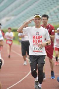 BIB: 1906
                            <button type="button" onclick="openModal(5949308)" class="btn btn-primary btn-sm float-right btn-popup" data-toggle="modal" data-target=".modal-high-quality">
                        <i class="fas fa-shopping-cart"></i> Add to Cart
                    </button>
                                            <button type="button" onclick="isThisMe(5949308, true)" class="btn btn-success btn-sm float-right btn-popup btn-isme hidden" data-toggle="tooltip" data-placement="bottom" title="นี่คือรูปของคุณใช่ไหม คลิกที่นี่เพื่อเอาเข้าอัลบั้ม">
                        <i class="fas fa-plus"></i> Add to album
                    </button>
                    <button type="button" onclick="isThisMe(5949308, false)" class="btn btn-warning btn-sm float-right btn-popup btn-isnotme hidden">
                        <i class="fas fa-ban"></i> Remove from album
                    </button>