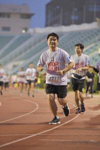 BIB: 7717
                            <button type="button" onclick="openModal(5918467)" class="btn btn-primary btn-sm float-right btn-popup" data-toggle="modal" data-target=".modal-high-quality">
                        <i class="fas fa-shopping-cart"></i> Add to Cart
                    </button>
                                            <button type="button" onclick="isThisMe(5918467, true)" class="btn btn-success btn-sm float-right btn-popup btn-isme hidden" data-toggle="tooltip" data-placement="bottom" title="นี่คือรูปของคุณใช่ไหม คลิกที่นี่เพื่อเอาเข้าอัลบั้ม">
                        <i class="fas fa-plus"></i> Add to album
                    </button>
                    <button type="button" onclick="isThisMe(5918467, false)" class="btn btn-warning btn-sm float-right btn-popup btn-isnotme hidden">
                        <i class="fas fa-ban"></i> Remove from album
                    </button>