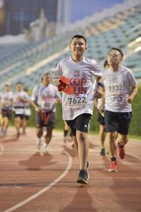 BIB: 7622, 7132
                            <button type="button" onclick="openModal(5917962)" class="btn btn-primary btn-sm float-right btn-popup" data-toggle="modal" data-target=".modal-high-quality">
                        <i class="fas fa-shopping-cart"></i> Add to Cart
                    </button>
                                            <button type="button" onclick="isThisMe(5917962, true)" class="btn btn-success btn-sm float-right btn-popup btn-isme hidden" data-toggle="tooltip" data-placement="bottom" title="นี่คือรูปของคุณใช่ไหม คลิกที่นี่เพื่อเอาเข้าอัลบั้ม">
                        <i class="fas fa-plus"></i> Add to album
                    </button>
                    <button type="button" onclick="isThisMe(5917962, false)" class="btn btn-warning btn-sm float-right btn-popup btn-isnotme hidden">
                        <i class="fas fa-ban"></i> Remove from album
                    </button>