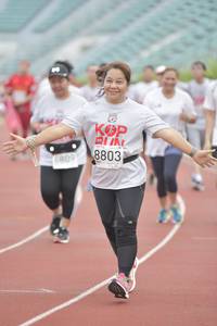 BIB: 8803, 6809
                            <button type="button" onclick="openModal(5936103)" class="btn btn-primary btn-sm float-right btn-popup" data-toggle="modal" data-target=".modal-high-quality">
                        <i class="fas fa-shopping-cart"></i> Add to Cart
                    </button>
                                            <button type="button" onclick="isThisMe(5936103, true)" class="btn btn-success btn-sm float-right btn-popup btn-isme hidden" data-toggle="tooltip" data-placement="bottom" title="นี่คือรูปของคุณใช่ไหม คลิกที่นี่เพื่อเอาเข้าอัลบั้ม">
                        <i class="fas fa-plus"></i> Add to album
                    </button>
                    <button type="button" onclick="isThisMe(5936103, false)" class="btn btn-warning btn-sm float-right btn-popup btn-isnotme hidden">
                        <i class="fas fa-ban"></i> Remove from album
                    </button>