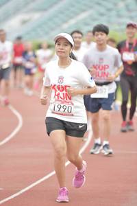 BIB: 1990
                            <button type="button" onclick="openModal(5946034)" class="btn btn-primary btn-sm float-right btn-popup" data-toggle="modal" data-target=".modal-high-quality">
                        <i class="fas fa-shopping-cart"></i> Add to Cart
                    </button>
                                            <button type="button" onclick="isThisMe(5946034, true)" class="btn btn-success btn-sm float-right btn-popup btn-isme hidden" data-toggle="tooltip" data-placement="bottom" title="นี่คือรูปของคุณใช่ไหม คลิกที่นี่เพื่อเอาเข้าอัลบั้ม">
                        <i class="fas fa-plus"></i> Add to album
                    </button>
                    <button type="button" onclick="isThisMe(5946034, false)" class="btn btn-warning btn-sm float-right btn-popup btn-isnotme hidden">
                        <i class="fas fa-ban"></i> Remove from album
                    </button>