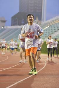 BIB: 6652, 333
                            <button type="button" onclick="openModal(5918395)" class="btn btn-primary btn-sm float-right btn-popup" data-toggle="modal" data-target=".modal-high-quality">
                        <i class="fas fa-shopping-cart"></i> Add to Cart
                    </button>
                                            <button type="button" onclick="isThisMe(5918395, true)" class="btn btn-success btn-sm float-right btn-popup btn-isme hidden" data-toggle="tooltip" data-placement="bottom" title="นี่คือรูปของคุณใช่ไหม คลิกที่นี่เพื่อเอาเข้าอัลบั้ม">
                        <i class="fas fa-plus"></i> Add to album
                    </button>
                    <button type="button" onclick="isThisMe(5918395, false)" class="btn btn-warning btn-sm float-right btn-popup btn-isnotme hidden">
                        <i class="fas fa-ban"></i> Remove from album
                    </button>