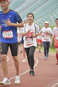 BIB: 1146, 5331
                            <button type="button" onclick="openModal(5950932)" class="btn btn-primary btn-sm float-right btn-popup" data-toggle="modal" data-target=".modal-high-quality">
                        <i class="fas fa-shopping-cart"></i> Add to Cart
                    </button>
                                            <button type="button" onclick="isThisMe(5950932, true)" class="btn btn-success btn-sm float-right btn-popup btn-isme hidden" data-toggle="tooltip" data-placement="bottom" title="นี่คือรูปของคุณใช่ไหม คลิกที่นี่เพื่อเอาเข้าอัลบั้ม">
                        <i class="fas fa-plus"></i> Add to album
                    </button>
                    <button type="button" onclick="isThisMe(5950932, false)" class="btn btn-warning btn-sm float-right btn-popup btn-isnotme hidden">
                        <i class="fas fa-ban"></i> Remove from album
                    </button>