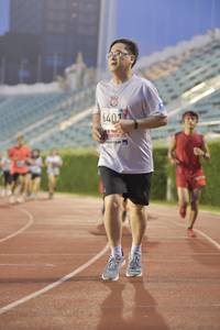 BIB: 6401
                            <button type="button" onclick="openModal(5917372)" class="btn btn-primary btn-sm float-right btn-popup" data-toggle="modal" data-target=".modal-high-quality">
                        <i class="fas fa-shopping-cart"></i> Add to Cart
                    </button>
                                            <button type="button" onclick="isThisMe(5917372, true)" class="btn btn-success btn-sm float-right btn-popup btn-isme hidden" data-toggle="tooltip" data-placement="bottom" title="นี่คือรูปของคุณใช่ไหม คลิกที่นี่เพื่อเอาเข้าอัลบั้ม">
                        <i class="fas fa-plus"></i> Add to album
                    </button>
                    <button type="button" onclick="isThisMe(5917372, false)" class="btn btn-warning btn-sm float-right btn-popup btn-isnotme hidden">
                        <i class="fas fa-ban"></i> Remove from album
                    </button>