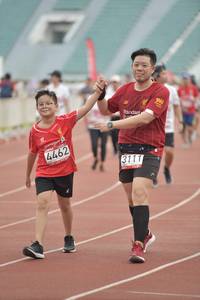 BIB: 4462, 311
                            <button type="button" onclick="openModal(5957478)" class="btn btn-primary btn-sm float-right btn-popup" data-toggle="modal" data-target=".modal-high-quality">
                        <i class="fas fa-shopping-cart"></i> Add to Cart
                    </button>
                                            <button type="button" onclick="isThisMe(5957478, true)" class="btn btn-success btn-sm float-right btn-popup btn-isme hidden" data-toggle="tooltip" data-placement="bottom" title="นี่คือรูปของคุณใช่ไหม คลิกที่นี่เพื่อเอาเข้าอัลบั้ม">
                        <i class="fas fa-plus"></i> Add to album
                    </button>
                    <button type="button" onclick="isThisMe(5957478, false)" class="btn btn-warning btn-sm float-right btn-popup btn-isnotme hidden">
                        <i class="fas fa-ban"></i> Remove from album
                    </button>