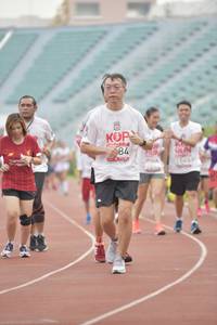 BIB: 845
                            <button type="button" onclick="openModal(5950064)" class="btn btn-primary btn-sm float-right btn-popup" data-toggle="modal" data-target=".modal-high-quality">
                        <i class="fas fa-shopping-cart"></i> Add to Cart
                    </button>
                                            <button type="button" onclick="isThisMe(5950064, true)" class="btn btn-success btn-sm float-right btn-popup btn-isme hidden" data-toggle="tooltip" data-placement="bottom" title="นี่คือรูปของคุณใช่ไหม คลิกที่นี่เพื่อเอาเข้าอัลบั้ม">
                        <i class="fas fa-plus"></i> Add to album
                    </button>
                    <button type="button" onclick="isThisMe(5950064, false)" class="btn btn-warning btn-sm float-right btn-popup btn-isnotme hidden">
                        <i class="fas fa-ban"></i> Remove from album
                    </button>