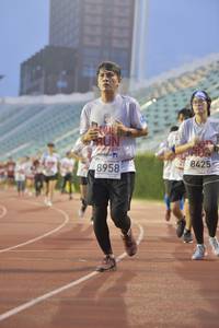 BIB: 8425, 8958
                            <button type="button" onclick="openModal(5920418)" class="btn btn-primary btn-sm float-right btn-popup" data-toggle="modal" data-target=".modal-high-quality">
                        <i class="fas fa-shopping-cart"></i> Add to Cart
                    </button>
                                            <button type="button" onclick="isThisMe(5920418, true)" class="btn btn-success btn-sm float-right btn-popup btn-isme hidden" data-toggle="tooltip" data-placement="bottom" title="นี่คือรูปของคุณใช่ไหม คลิกที่นี่เพื่อเอาเข้าอัลบั้ม">
                        <i class="fas fa-plus"></i> Add to album
                    </button>
                    <button type="button" onclick="isThisMe(5920418, false)" class="btn btn-warning btn-sm float-right btn-popup btn-isnotme hidden">
                        <i class="fas fa-ban"></i> Remove from album
                    </button>