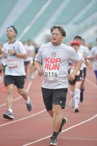 BIB: 8118, 463
                            <button type="button" onclick="openModal(5934886)" class="btn btn-primary btn-sm float-right btn-popup" data-toggle="modal" data-target=".modal-high-quality">
                        <i class="fas fa-shopping-cart"></i> Add to Cart
                    </button>
                                            <button type="button" onclick="isThisMe(5934886, true)" class="btn btn-success btn-sm float-right btn-popup btn-isme hidden" data-toggle="tooltip" data-placement="bottom" title="นี่คือรูปของคุณใช่ไหม คลิกที่นี่เพื่อเอาเข้าอัลบั้ม">
                        <i class="fas fa-plus"></i> Add to album
                    </button>
                    <button type="button" onclick="isThisMe(5934886, false)" class="btn btn-warning btn-sm float-right btn-popup btn-isnotme hidden">
                        <i class="fas fa-ban"></i> Remove from album
                    </button>