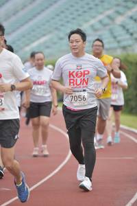 BIB: 377, 7056
                            <button type="button" onclick="openModal(5933606)" class="btn btn-primary btn-sm float-right btn-popup" data-toggle="modal" data-target=".modal-high-quality">
                        <i class="fas fa-shopping-cart"></i> Add to Cart
                    </button>
                                            <button type="button" onclick="isThisMe(5933606, true)" class="btn btn-success btn-sm float-right btn-popup btn-isme hidden" data-toggle="tooltip" data-placement="bottom" title="นี่คือรูปของคุณใช่ไหม คลิกที่นี่เพื่อเอาเข้าอัลบั้ม">
                        <i class="fas fa-plus"></i> Add to album
                    </button>
                    <button type="button" onclick="isThisMe(5933606, false)" class="btn btn-warning btn-sm float-right btn-popup btn-isnotme hidden">
                        <i class="fas fa-ban"></i> Remove from album
                    </button>