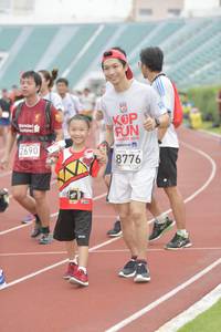 BIB: 2010, 2690, 8776
                            <button type="button" onclick="openModal(5937131)" class="btn btn-primary btn-sm float-right btn-popup" data-toggle="modal" data-target=".modal-high-quality">
                        <i class="fas fa-shopping-cart"></i> Add to Cart
                    </button>
                                            <button type="button" onclick="isThisMe(5937131, true)" class="btn btn-success btn-sm float-right btn-popup btn-isme hidden" data-toggle="tooltip" data-placement="bottom" title="นี่คือรูปของคุณใช่ไหม คลิกที่นี่เพื่อเอาเข้าอัลบั้ม">
                        <i class="fas fa-plus"></i> Add to album
                    </button>
                    <button type="button" onclick="isThisMe(5937131, false)" class="btn btn-warning btn-sm float-right btn-popup btn-isnotme hidden">
                        <i class="fas fa-ban"></i> Remove from album
                    </button>