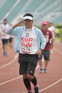 BIB: 4474
                            <button type="button" onclick="openModal(5957790)" class="btn btn-primary btn-sm float-right btn-popup" data-toggle="modal" data-target=".modal-high-quality">
                        <i class="fas fa-shopping-cart"></i> Add to Cart
                    </button>
                                            <button type="button" onclick="isThisMe(5957790, true)" class="btn btn-success btn-sm float-right btn-popup btn-isme hidden" data-toggle="tooltip" data-placement="bottom" title="นี่คือรูปของคุณใช่ไหม คลิกที่นี่เพื่อเอาเข้าอัลบั้ม">
                        <i class="fas fa-plus"></i> Add to album
                    </button>
                    <button type="button" onclick="isThisMe(5957790, false)" class="btn btn-warning btn-sm float-right btn-popup btn-isnotme hidden">
                        <i class="fas fa-ban"></i> Remove from album
                    </button>