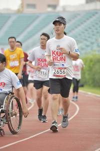 BIB: 2656, 2019, 316
                            <button type="button" onclick="openModal(5950682)" class="btn btn-primary btn-sm float-right btn-popup" data-toggle="modal" data-target=".modal-high-quality">
                        <i class="fas fa-shopping-cart"></i> Add to Cart
                    </button>
                                            <button type="button" onclick="isThisMe(5950682, true)" class="btn btn-success btn-sm float-right btn-popup btn-isme hidden" data-toggle="tooltip" data-placement="bottom" title="นี่คือรูปของคุณใช่ไหม คลิกที่นี่เพื่อเอาเข้าอัลบั้ม">
                        <i class="fas fa-plus"></i> Add to album
                    </button>
                    <button type="button" onclick="isThisMe(5950682, false)" class="btn btn-warning btn-sm float-right btn-popup btn-isnotme hidden">
                        <i class="fas fa-ban"></i> Remove from album
                    </button>