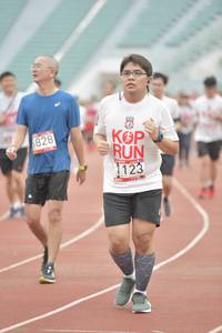 BIB: 123, 828
                            <button type="button" onclick="openModal(5948241)" class="btn btn-primary btn-sm float-right btn-popup" data-toggle="modal" data-target=".modal-high-quality">
                        <i class="fas fa-shopping-cart"></i> Add to Cart
                    </button>
                                            <button type="button" onclick="isThisMe(5948241, true)" class="btn btn-success btn-sm float-right btn-popup btn-isme hidden" data-toggle="tooltip" data-placement="bottom" title="นี่คือรูปของคุณใช่ไหม คลิกที่นี่เพื่อเอาเข้าอัลบั้ม">
                        <i class="fas fa-plus"></i> Add to album
                    </button>
                    <button type="button" onclick="isThisMe(5948241, false)" class="btn btn-warning btn-sm float-right btn-popup btn-isnotme hidden">
                        <i class="fas fa-ban"></i> Remove from album
                    </button>