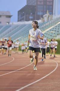 BIB: 7642, 
                            <button type="button" onclick="openModal(5921304)" class="btn btn-primary btn-sm float-right btn-popup" data-toggle="modal" data-target=".modal-high-quality">
                        <i class="fas fa-shopping-cart"></i> Add to Cart
                    </button>
                                            <button type="button" onclick="isThisMe(5921304, true)" class="btn btn-success btn-sm float-right btn-popup btn-isme hidden" data-toggle="tooltip" data-placement="bottom" title="นี่คือรูปของคุณใช่ไหม คลิกที่นี่เพื่อเอาเข้าอัลบั้ม">
                        <i class="fas fa-plus"></i> Add to album
                    </button>
                    <button type="button" onclick="isThisMe(5921304, false)" class="btn btn-warning btn-sm float-right btn-popup btn-isnotme hidden">
                        <i class="fas fa-ban"></i> Remove from album
                    </button>