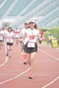 BIB: 3670
                            <button type="button" onclick="openModal(5946489)" class="btn btn-primary btn-sm float-right btn-popup" data-toggle="modal" data-target=".modal-high-quality">
                        <i class="fas fa-shopping-cart"></i> Add to Cart
                    </button>
                                            <button type="button" onclick="isThisMe(5946489, true)" class="btn btn-success btn-sm float-right btn-popup btn-isme hidden" data-toggle="tooltip" data-placement="bottom" title="นี่คือรูปของคุณใช่ไหม คลิกที่นี่เพื่อเอาเข้าอัลบั้ม">
                        <i class="fas fa-plus"></i> Add to album
                    </button>
                    <button type="button" onclick="isThisMe(5946489, false)" class="btn btn-warning btn-sm float-right btn-popup btn-isnotme hidden">
                        <i class="fas fa-ban"></i> Remove from album
                    </button>