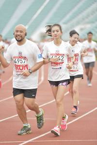 BIB: 4957
                            <button type="button" onclick="openModal(5948291)" class="btn btn-primary btn-sm float-right btn-popup" data-toggle="modal" data-target=".modal-high-quality">
                        <i class="fas fa-shopping-cart"></i> Add to Cart
                    </button>
                                            <button type="button" onclick="isThisMe(5948291, true)" class="btn btn-success btn-sm float-right btn-popup btn-isme hidden" data-toggle="tooltip" data-placement="bottom" title="นี่คือรูปของคุณใช่ไหม คลิกที่นี่เพื่อเอาเข้าอัลบั้ม">
                        <i class="fas fa-plus"></i> Add to album
                    </button>
                    <button type="button" onclick="isThisMe(5948291, false)" class="btn btn-warning btn-sm float-right btn-popup btn-isnotme hidden">
                        <i class="fas fa-ban"></i> Remove from album
                    </button>