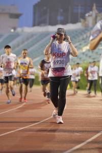 BIB: 6930
                            <button type="button" onclick="openModal(5917863)" class="btn btn-primary btn-sm float-right btn-popup" data-toggle="modal" data-target=".modal-high-quality">
                        <i class="fas fa-shopping-cart"></i> Add to Cart
                    </button>
                                            <button type="button" onclick="isThisMe(5917863, true)" class="btn btn-success btn-sm float-right btn-popup btn-isme hidden" data-toggle="tooltip" data-placement="bottom" title="นี่คือรูปของคุณใช่ไหม คลิกที่นี่เพื่อเอาเข้าอัลบั้ม">
                        <i class="fas fa-plus"></i> Add to album
                    </button>
                    <button type="button" onclick="isThisMe(5917863, false)" class="btn btn-warning btn-sm float-right btn-popup btn-isnotme hidden">
                        <i class="fas fa-ban"></i> Remove from album
                    </button>