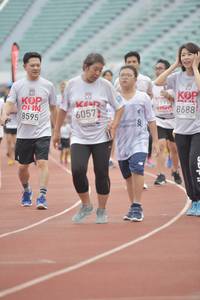 BIB: 8595, 8688, 6057
                            <button type="button" onclick="openModal(5949953)" class="btn btn-primary btn-sm float-right btn-popup" data-toggle="modal" data-target=".modal-high-quality">
                        <i class="fas fa-shopping-cart"></i> Add to Cart
                    </button>
                                            <button type="button" onclick="isThisMe(5949953, true)" class="btn btn-success btn-sm float-right btn-popup btn-isme hidden" data-toggle="tooltip" data-placement="bottom" title="นี่คือรูปของคุณใช่ไหม คลิกที่นี่เพื่อเอาเข้าอัลบั้ม">
                        <i class="fas fa-plus"></i> Add to album
                    </button>
                    <button type="button" onclick="isThisMe(5949953, false)" class="btn btn-warning btn-sm float-right btn-popup btn-isnotme hidden">
                        <i class="fas fa-ban"></i> Remove from album
                    </button>