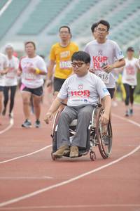 BIB: 816, 201
                            <button type="button" onclick="openModal(5950647)" class="btn btn-primary btn-sm float-right btn-popup" data-toggle="modal" data-target=".modal-high-quality">
                        <i class="fas fa-shopping-cart"></i> Add to Cart
                    </button>
                                            <button type="button" onclick="isThisMe(5950647, true)" class="btn btn-success btn-sm float-right btn-popup btn-isme hidden" data-toggle="tooltip" data-placement="bottom" title="นี่คือรูปของคุณใช่ไหม คลิกที่นี่เพื่อเอาเข้าอัลบั้ม">
                        <i class="fas fa-plus"></i> Add to album
                    </button>
                    <button type="button" onclick="isThisMe(5950647, false)" class="btn btn-warning btn-sm float-right btn-popup btn-isnotme hidden">
                        <i class="fas fa-ban"></i> Remove from album
                    </button>