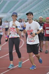 BIB: 3194, 3195
                            <button type="button" onclick="openModal(5922087)" class="btn btn-primary btn-sm float-right btn-popup" data-toggle="modal" data-target=".modal-high-quality">
                        <i class="fas fa-shopping-cart"></i> Add to Cart
                    </button>
                                            <button type="button" onclick="isThisMe(5922087, true)" class="btn btn-success btn-sm float-right btn-popup btn-isme hidden" data-toggle="tooltip" data-placement="bottom" title="นี่คือรูปของคุณใช่ไหม คลิกที่นี่เพื่อเอาเข้าอัลบั้ม">
                        <i class="fas fa-plus"></i> Add to album
                    </button>
                    <button type="button" onclick="isThisMe(5922087, false)" class="btn btn-warning btn-sm float-right btn-popup btn-isnotme hidden">
                        <i class="fas fa-ban"></i> Remove from album
                    </button>