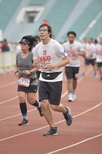 BIB: 2975
                            <button type="button" onclick="openModal(5958985)" class="btn btn-primary btn-sm float-right btn-popup" data-toggle="modal" data-target=".modal-high-quality">
                        <i class="fas fa-shopping-cart"></i> Add to Cart
                    </button>
                                            <button type="button" onclick="isThisMe(5958985, true)" class="btn btn-success btn-sm float-right btn-popup btn-isme hidden" data-toggle="tooltip" data-placement="bottom" title="นี่คือรูปของคุณใช่ไหม คลิกที่นี่เพื่อเอาเข้าอัลบั้ม">
                        <i class="fas fa-plus"></i> Add to album
                    </button>
                    <button type="button" onclick="isThisMe(5958985, false)" class="btn btn-warning btn-sm float-right btn-popup btn-isnotme hidden">
                        <i class="fas fa-ban"></i> Remove from album
                    </button>