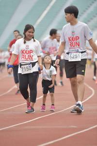 BIB: 201, 8251, 7150
                            <button type="button" onclick="openModal(5950097)" class="btn btn-primary btn-sm float-right btn-popup" data-toggle="modal" data-target=".modal-high-quality">
                        <i class="fas fa-shopping-cart"></i> Add to Cart
                    </button>
                                            <button type="button" onclick="isThisMe(5950097, true)" class="btn btn-success btn-sm float-right btn-popup btn-isme hidden" data-toggle="tooltip" data-placement="bottom" title="นี่คือรูปของคุณใช่ไหม คลิกที่นี่เพื่อเอาเข้าอัลบั้ม">
                        <i class="fas fa-plus"></i> Add to album
                    </button>
                    <button type="button" onclick="isThisMe(5950097, false)" class="btn btn-warning btn-sm float-right btn-popup btn-isnotme hidden">
                        <i class="fas fa-ban"></i> Remove from album
                    </button>