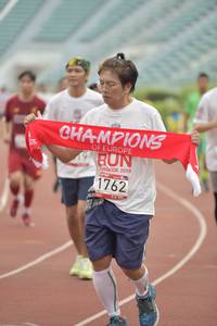 BIB: 2019, 1762
                            <button type="button" onclick="openModal(5957951)" class="btn btn-primary btn-sm float-right btn-popup" data-toggle="modal" data-target=".modal-high-quality">
                        <i class="fas fa-shopping-cart"></i> Add to Cart
                    </button>
                                            <button type="button" onclick="isThisMe(5957951, true)" class="btn btn-success btn-sm float-right btn-popup btn-isme hidden" data-toggle="tooltip" data-placement="bottom" title="นี่คือรูปของคุณใช่ไหม คลิกที่นี่เพื่อเอาเข้าอัลบั้ม">
                        <i class="fas fa-plus"></i> Add to album
                    </button>
                    <button type="button" onclick="isThisMe(5957951, false)" class="btn btn-warning btn-sm float-right btn-popup btn-isnotme hidden">
                        <i class="fas fa-ban"></i> Remove from album
                    </button>