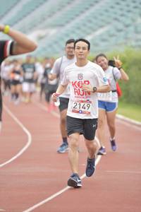 BIB: 2019, 2149
                            <button type="button" onclick="openModal(5947830)" class="btn btn-primary btn-sm float-right btn-popup" data-toggle="modal" data-target=".modal-high-quality">
                        <i class="fas fa-shopping-cart"></i> Add to Cart
                    </button>
                                            <button type="button" onclick="isThisMe(5947830, true)" class="btn btn-success btn-sm float-right btn-popup btn-isme hidden" data-toggle="tooltip" data-placement="bottom" title="นี่คือรูปของคุณใช่ไหม คลิกที่นี่เพื่อเอาเข้าอัลบั้ม">
                        <i class="fas fa-plus"></i> Add to album
                    </button>
                    <button type="button" onclick="isThisMe(5947830, false)" class="btn btn-warning btn-sm float-right btn-popup btn-isnotme hidden">
                        <i class="fas fa-ban"></i> Remove from album
                    </button>