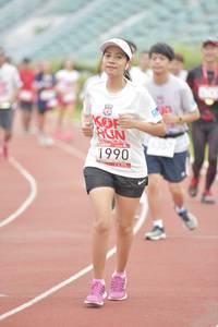 BIB: 1990
                            <button type="button" onclick="openModal(5946023)" class="btn btn-primary btn-sm float-right btn-popup" data-toggle="modal" data-target=".modal-high-quality">
                        <i class="fas fa-shopping-cart"></i> Add to Cart
                    </button>
                                            <button type="button" onclick="isThisMe(5946023, true)" class="btn btn-success btn-sm float-right btn-popup btn-isme hidden" data-toggle="tooltip" data-placement="bottom" title="นี่คือรูปของคุณใช่ไหม คลิกที่นี่เพื่อเอาเข้าอัลบั้ม">
                        <i class="fas fa-plus"></i> Add to album
                    </button>
                    <button type="button" onclick="isThisMe(5946023, false)" class="btn btn-warning btn-sm float-right btn-popup btn-isnotme hidden">
                        <i class="fas fa-ban"></i> Remove from album
                    </button>