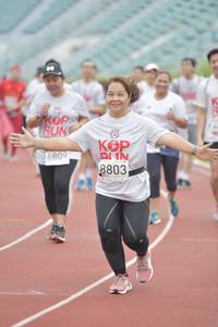 BIB: 8803, 6809
                            <button type="button" onclick="openModal(5936102)" class="btn btn-primary btn-sm float-right btn-popup" data-toggle="modal" data-target=".modal-high-quality">
                        <i class="fas fa-shopping-cart"></i> Add to Cart
                    </button>
                                            <button type="button" onclick="isThisMe(5936102, true)" class="btn btn-success btn-sm float-right btn-popup btn-isme hidden" data-toggle="tooltip" data-placement="bottom" title="นี่คือรูปของคุณใช่ไหม คลิกที่นี่เพื่อเอาเข้าอัลบั้ม">
                        <i class="fas fa-plus"></i> Add to album
                    </button>
                    <button type="button" onclick="isThisMe(5936102, false)" class="btn btn-warning btn-sm float-right btn-popup btn-isnotme hidden">
                        <i class="fas fa-ban"></i> Remove from album
                    </button>