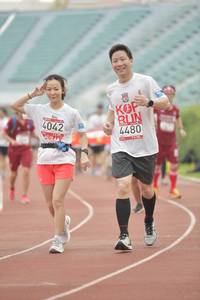 BIB: 4480, 4042
                            <button type="button" onclick="openModal(5950449)" class="btn btn-primary btn-sm float-right btn-popup" data-toggle="modal" data-target=".modal-high-quality">
                        <i class="fas fa-shopping-cart"></i> Add to Cart
                    </button>
                                            <button type="button" onclick="isThisMe(5950449, true)" class="btn btn-success btn-sm float-right btn-popup btn-isme hidden" data-toggle="tooltip" data-placement="bottom" title="นี่คือรูปของคุณใช่ไหม คลิกที่นี่เพื่อเอาเข้าอัลบั้ม">
                        <i class="fas fa-plus"></i> Add to album
                    </button>
                    <button type="button" onclick="isThisMe(5950449, false)" class="btn btn-warning btn-sm float-right btn-popup btn-isnotme hidden">
                        <i class="fas fa-ban"></i> Remove from album
                    </button>