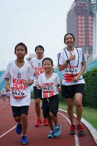 BIB: 4426, 425, 4424
                            <button type="button" onclick="openModal(5937670)" class="btn btn-primary btn-sm float-right btn-popup" data-toggle="modal" data-target=".modal-high-quality">
                        <i class="fas fa-shopping-cart"></i> Add to Cart
                    </button>
                                            <button type="button" onclick="isThisMe(5937670, true)" class="btn btn-success btn-sm float-right btn-popup btn-isme hidden" data-toggle="tooltip" data-placement="bottom" title="นี่คือรูปของคุณใช่ไหม คลิกที่นี่เพื่อเอาเข้าอัลบั้ม">
                        <i class="fas fa-plus"></i> Add to album
                    </button>
                    <button type="button" onclick="isThisMe(5937670, false)" class="btn btn-warning btn-sm float-right btn-popup btn-isnotme hidden">
                        <i class="fas fa-ban"></i> Remove from album
                    </button>