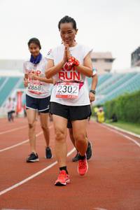 BIB: 2302, 2868
                            <button type="button" onclick="openModal(6026784)" class="btn btn-primary btn-sm float-right btn-popup" data-toggle="modal" data-target=".modal-high-quality">
                        <i class="fas fa-shopping-cart"></i> Add to Cart
                    </button>
                                            <button type="button" onclick="isThisMe(6026784, true)" class="btn btn-success btn-sm float-right btn-popup btn-isme hidden" data-toggle="tooltip" data-placement="bottom" title="นี่คือรูปของคุณใช่ไหม คลิกที่นี่เพื่อเอาเข้าอัลบั้ม">
                        <i class="fas fa-plus"></i> Add to album
                    </button>
                    <button type="button" onclick="isThisMe(6026784, false)" class="btn btn-warning btn-sm float-right btn-popup btn-isnotme hidden">
                        <i class="fas fa-ban"></i> Remove from album
                    </button>