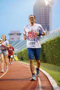 BIB: 2019, 6197
                            <button type="button" onclick="openModal(5934592)" class="btn btn-primary btn-sm float-right btn-popup" data-toggle="modal" data-target=".modal-high-quality">
                        <i class="fas fa-shopping-cart"></i> Add to Cart
                    </button>
                                            <button type="button" onclick="isThisMe(5934592, true)" class="btn btn-success btn-sm float-right btn-popup btn-isme hidden" data-toggle="tooltip" data-placement="bottom" title="นี่คือรูปของคุณใช่ไหม คลิกที่นี่เพื่อเอาเข้าอัลบั้ม">
                        <i class="fas fa-plus"></i> Add to album
                    </button>
                    <button type="button" onclick="isThisMe(5934592, false)" class="btn btn-warning btn-sm float-right btn-popup btn-isnotme hidden">
                        <i class="fas fa-ban"></i> Remove from album
                    </button>