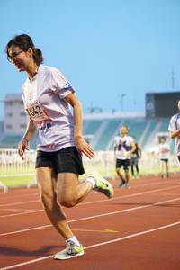 BIB: 1642
                            <button type="button" onclick="openModal(5934717)" class="btn btn-primary btn-sm float-right btn-popup" data-toggle="modal" data-target=".modal-high-quality">
                        <i class="fas fa-shopping-cart"></i> Add to Cart
                    </button>
                                            <button type="button" onclick="isThisMe(5934717, true)" class="btn btn-success btn-sm float-right btn-popup btn-isme hidden" data-toggle="tooltip" data-placement="bottom" title="นี่คือรูปของคุณใช่ไหม คลิกที่นี่เพื่อเอาเข้าอัลบั้ม">
                        <i class="fas fa-plus"></i> Add to album
                    </button>
                    <button type="button" onclick="isThisMe(5934717, false)" class="btn btn-warning btn-sm float-right btn-popup btn-isnotme hidden">
                        <i class="fas fa-ban"></i> Remove from album
                    </button>